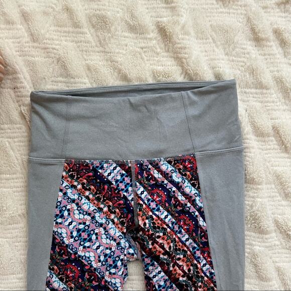 Athleta Nomad Salutation Printed Mesh Capri Leggings - Picture 7 of 11